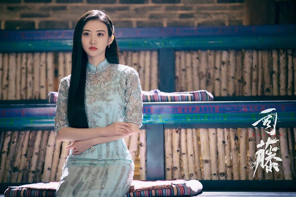 10位「陸劇85後小花」命運大不同!楊冪&趙麗穎&宋軼都為李沁做過配,而景甜實在是太妙
