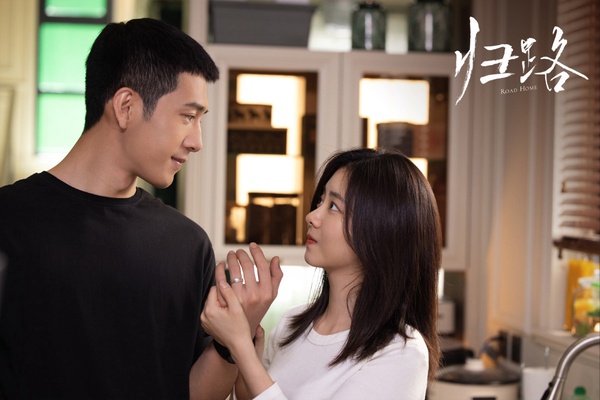 網評8位「搭誰都沒CP感」陸劇演員!楊穎和男星各演各的,井柏然、陳鈺琪搭誰都沒火花