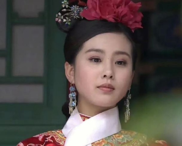 古裝劇10款絕美頭飾！孟子義艷麗，趙麗穎貴氣，楊冪仙，《甄嬛傳》華妃頂8000萬在頭上