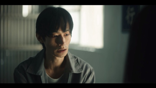 Netflix《模仿犯》20句殘酷戳心台詞：「操控過的真相，是最有渲染力的殺人按鈕。」