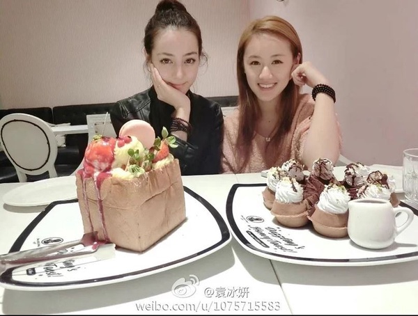 10組竟是同學的陸劇明星！景甜鄭爽命運奇妙，張若昀譚松韻同班，周冬雨娜扎境遇大不同