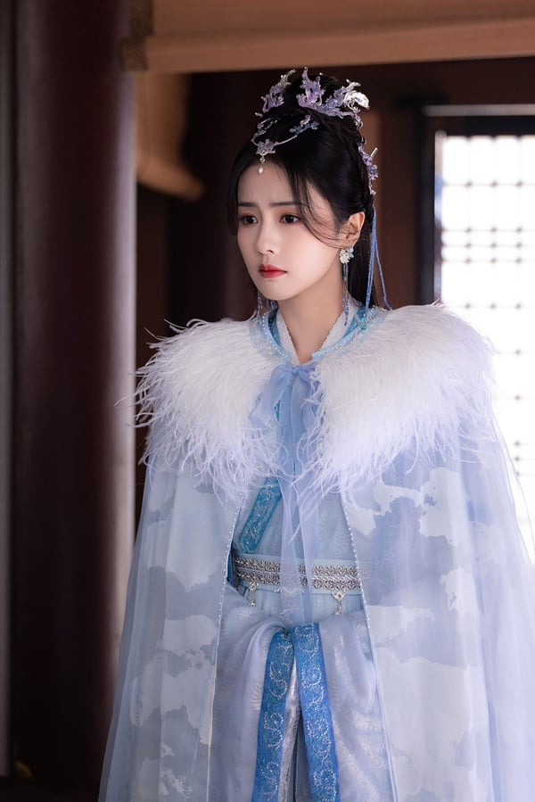 《長月燼明》8位古裝女神！白鹿&amp;陳都靈被豔壓？小狐狸孫珍妮美豔，還隱藏《香蜜》演員