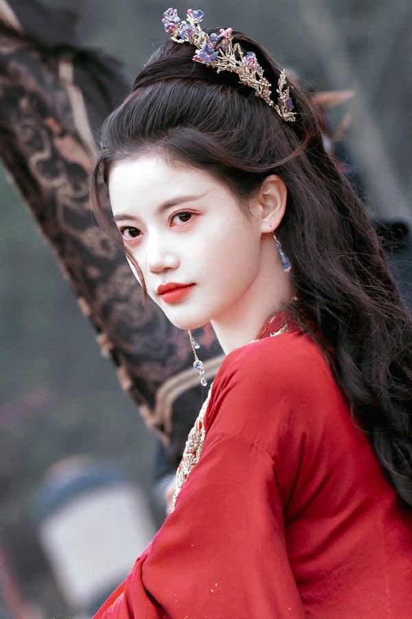 《長月燼明》8位古裝女神！白鹿&amp;陳都靈被豔壓？小狐狸孫珍妮美豔，還隱藏《香蜜》演員