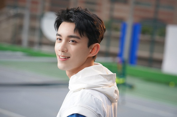三月陸劇演員微博指數榜Top10！陳星旭第八，譚松韻第三，王鶴棣第二，冠軍人氣真的旺