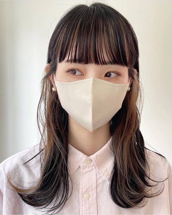 耳圈染配色範本推薦1：黑茶ｘ淺亞麻