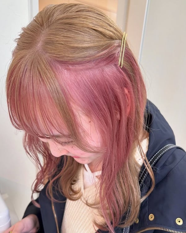 耳圈染造型範本推薦5：耳圈染髮夾造型