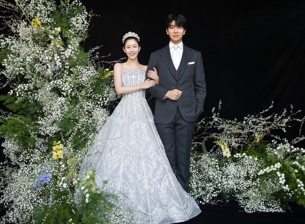 韓星結婚的超貴行頭！李多寅鑽石皇冠太搶眼，孔曉振項鍊800萬，全智賢婚紗一套186萬