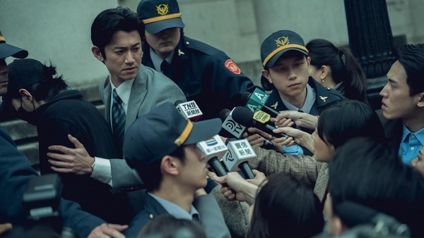 《模仿犯》劇版原型竟是「白曉燕命案」!逃亡性侵超過50人,call-in新聞台被問自殺沒