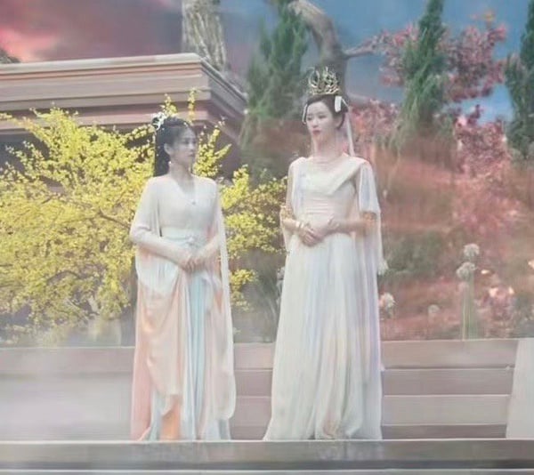 11組陸劇明星驚人身材比例!白鹿同框陳都靈被嘲?羅雲熙輸李現?他頭只到張凌赫的腰耶