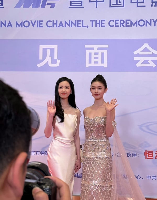 11組陸劇明星驚人身材比例!白鹿同框陳都靈被嘲?羅雲熙輸李現?他頭只到張凌赫的腰耶