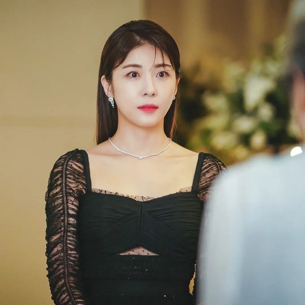 日網票選韓劇「最強女主角」TOP10!朴恩斌僅第八,孫藝珍第六,她打敗IU、金高銀奪冠