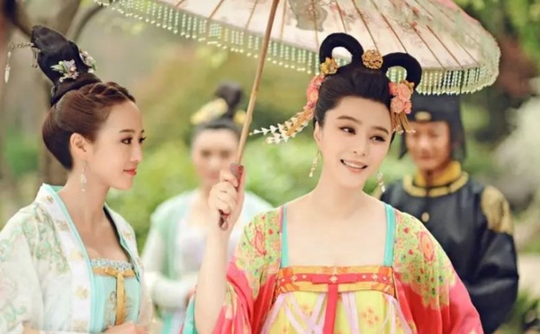 9個「劇爆火卻沒紅到他」主演!陳都靈有楊洋&馬思純作配,她有吳磊&譚松韻作配都沒紅