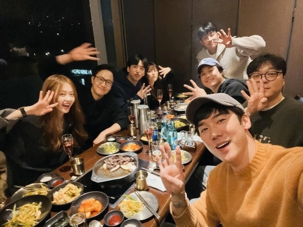 2023迎10周年的韓劇！《聽音》李鍾碩驚喜李寶英合體，《繼承者》《星你》都在那一年耶