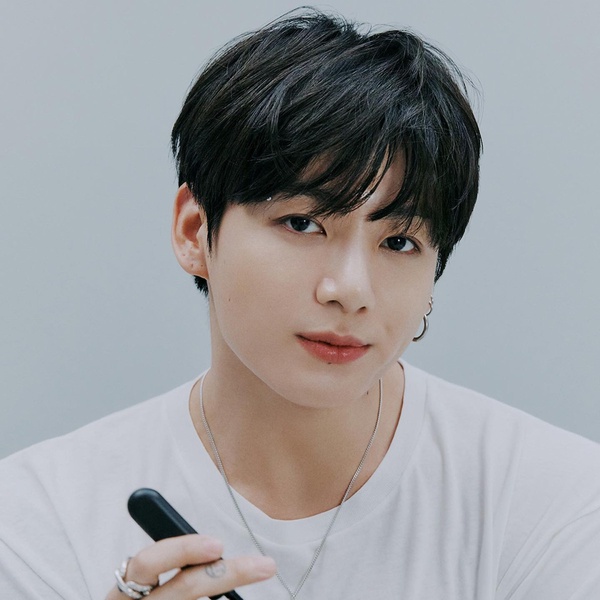 外網票選「Kpop最帥男星」TOP10！車銀優竟沒前十，BTS田柾國第四，冠軍真的是帥哥啊！