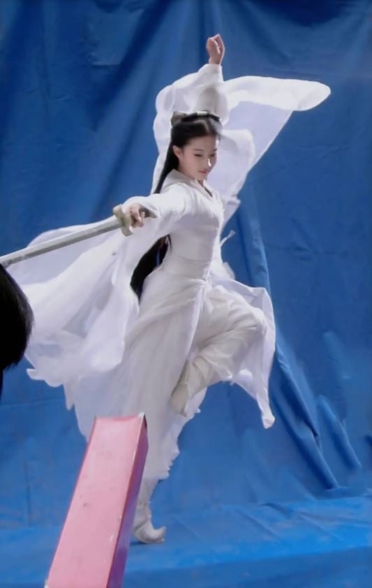 古裝劇10位「儀態天花板」氣質美人！白鹿現代感重？熱巴大方優雅，而她真是天選古代人