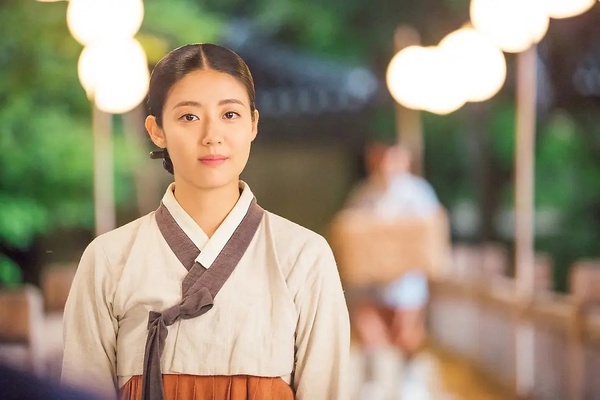 日票選「古裝奇幻韓劇」TOP10！《步步驚心麗》第6，《還魂》第4贏《擁月》，冠軍太狂