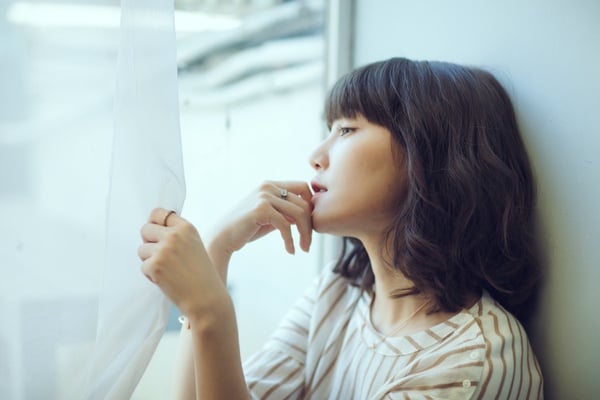 出現魚尾紋怎麼辦?魚尾紋的成因、種類&6大改善方法