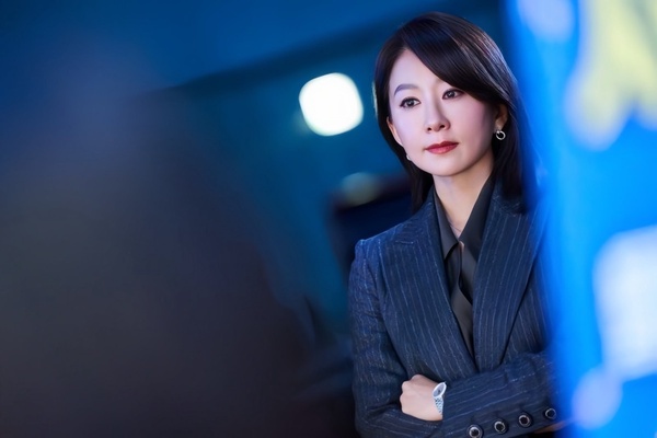 4月韓劇演員話題度TOP10！劉寅娜、金素妍、表藝珍進榜，他接棒朴栖含成最新「天菜攻」