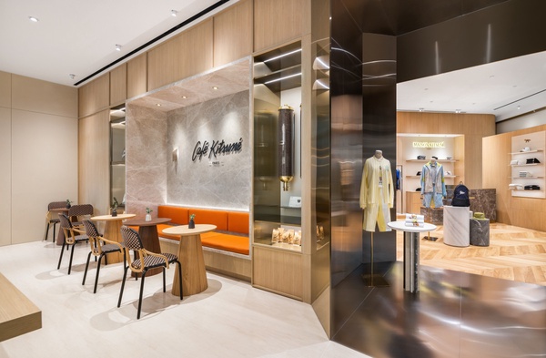 「Maison Kitsuné複合店」插旗信義區