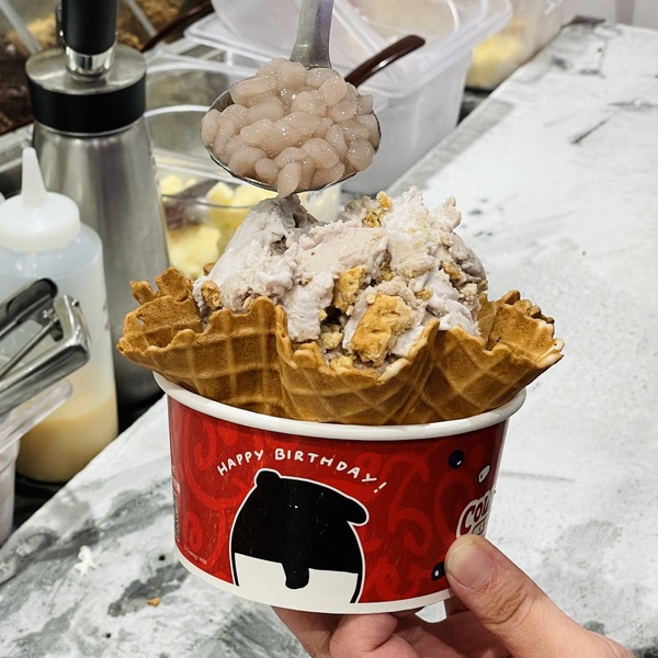 酷聖石買一送一！COLD STONE新品「來貘生乳酪＆芋芋超載了」登場