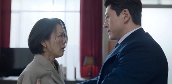 Netflix《造后者》原型是「她」！出身世界500強企業卻被稱「國恥」，因堅果要飛機返航