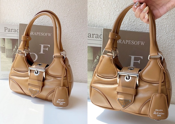 Prada Moon納帕軟皮肩背包,NT78,000