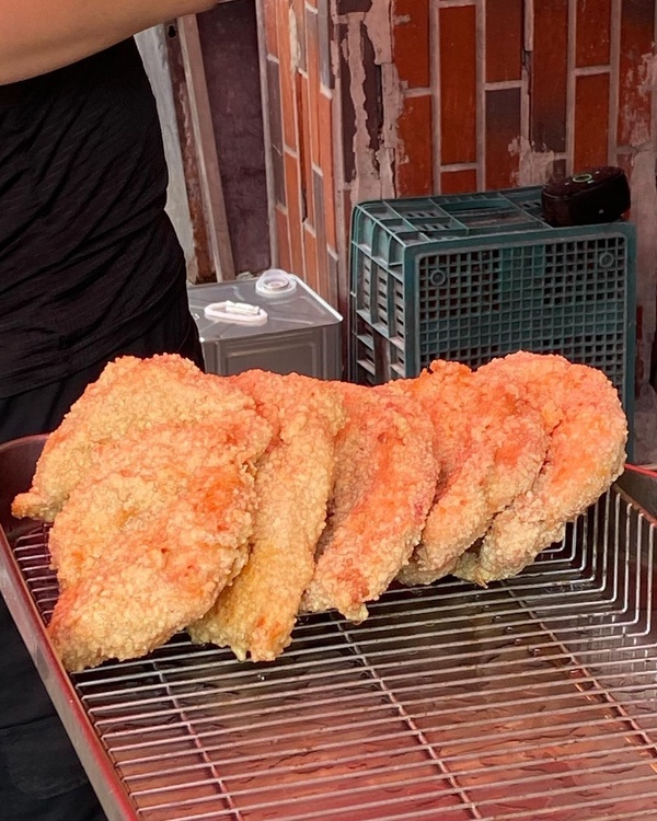 高雄鹽埕美食推薦:原大禮街香雞排