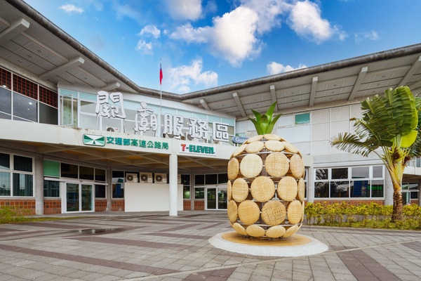 7-11「史努比主題店」進駐關廟服務區