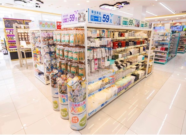 7-11「史努比主題店」進駐關廟服務區