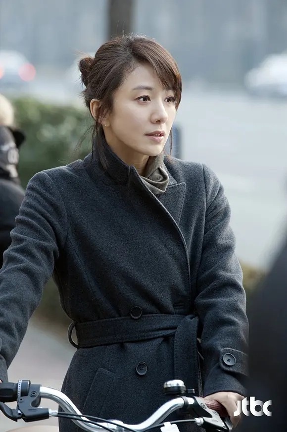 《造后者》金喜愛根本婚外情專業戶！《夫婦的世界》經典難超越，這部堪稱不倫戀天花板