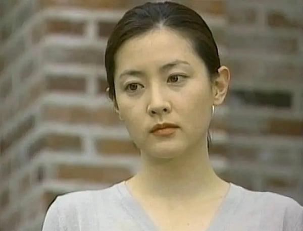 50代頂級女演員「年輕舊照」!金喜愛超美,李英愛和《大長今》零差別,她越活越年輕