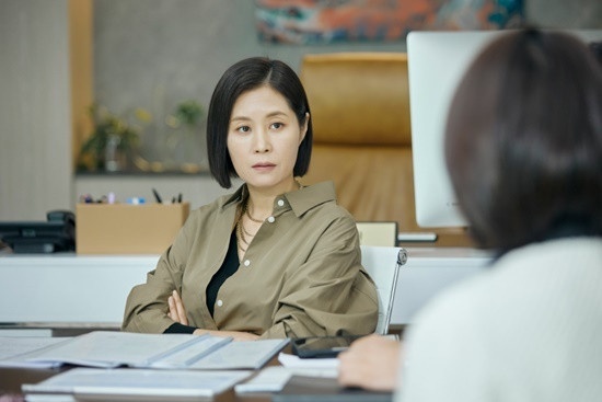 5月強檔韓劇推薦!李棟旭《九尾狐傳1938》復古高級,金宇彬Netflix《末日騎士》質感高