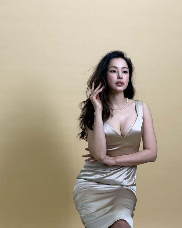 「產後狀態超好」韓劇女星！ 金泰熙狀態佳，李荷妮沒半年就有腹肌，孫藝珍身材好驚人