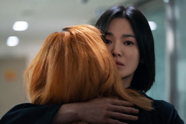 近期台灣Netflix排行TOP10!《黑暗榮耀》上榜17周,《造后者》奪冠,這部台綜奪第五!