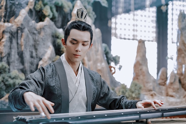 網評10位古裝男神「儀態天花板」！陳曉、羅雲熙儀態一絕，吳磊霸氣挺拔，王鶴棣很意外