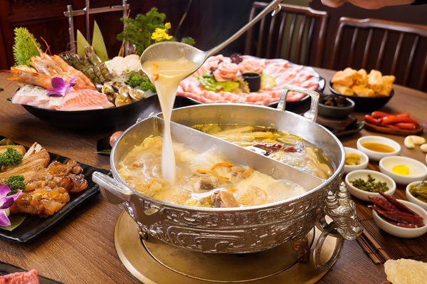 母親節餐飲優惠懶人包!不僅王品、問鼎推母親節大餐,還有各大飯店母親節住房優惠必收