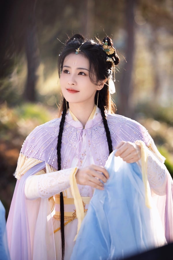 8位陸劇演員意外的工作經歷!《長月燼明》羅雲熙曾是芭蕾舞老師,白鹿本來是淘寶模特