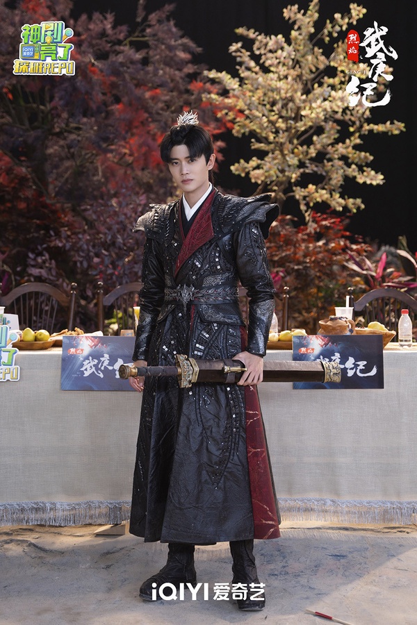 8位陸劇男神最新「古裝角色」！楊洋要演平凡普男，羅雲熙演捕快，肖戰新女主被狂吐嘈