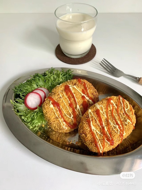 野餐美食食譜推薦:可頌三明治、低卡可樂餅、韓式午餐肉飯糰,輕鬆復刻網美野餐美食