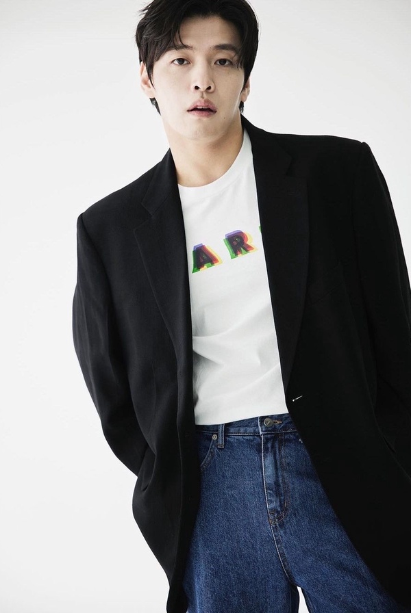 8位音樂劇出身韓劇演員!《車貞淑醫生》Roy Kim演過音樂劇版利正赫,他是音樂劇天王