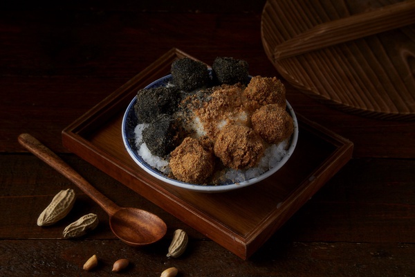 台北新開幕火鍋!萬客什鍋長安東店蝦仁飯、燒麻糬冰必吃,整塊牛排下鍋「這家」嚐鮮