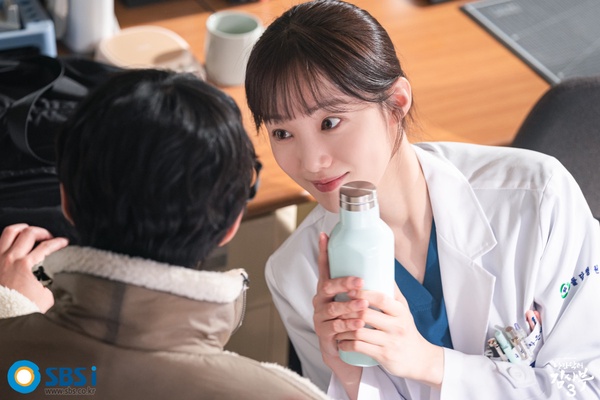 「顏值高但演技被吐槽」演員！《金師傅3》李聖經演技尬，車銀優只能看臉，她被罵慘了