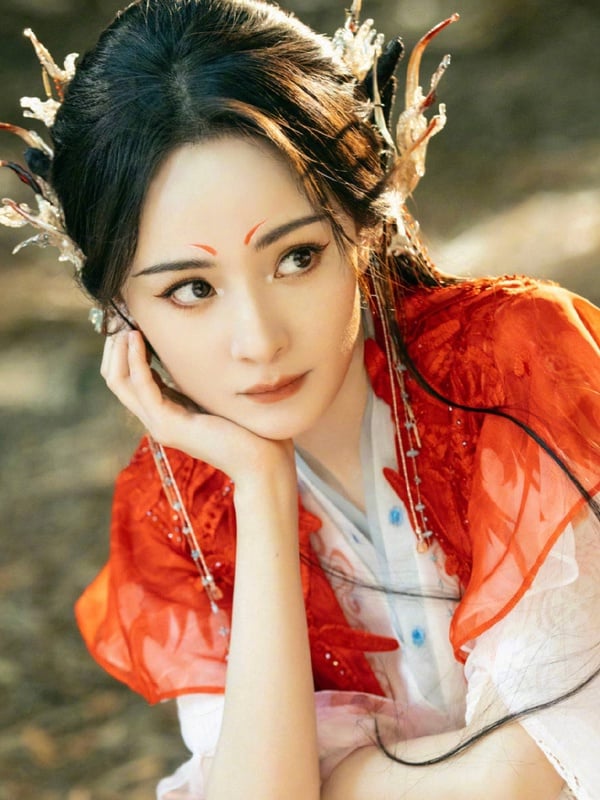 網評「最美古裝女神」TOP10！趙露思沒進榜，熱巴第十，劉詩詩贏楊冪，冠軍是仙女吧