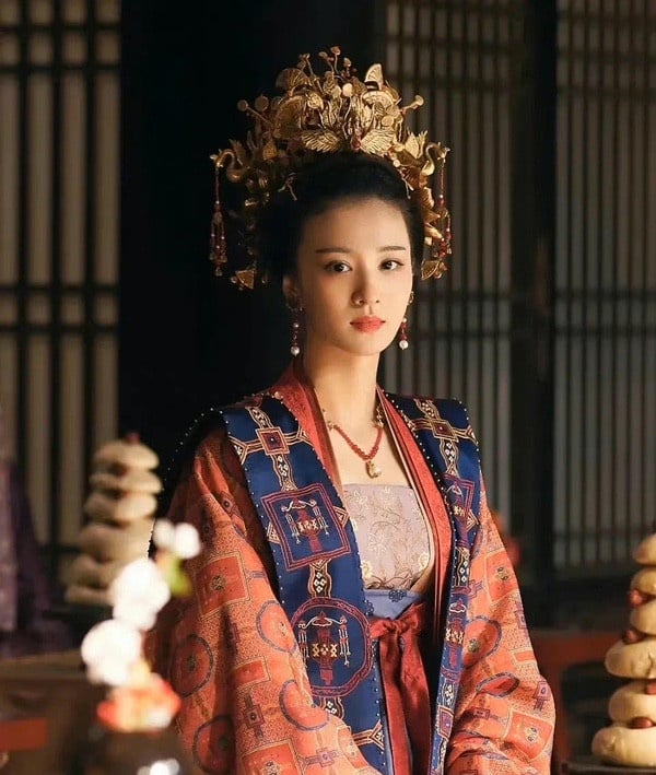 網評「最美古裝女神」TOP10！趙露思沒進榜，熱巴第十，劉詩詩贏楊冪，冠軍是仙女吧