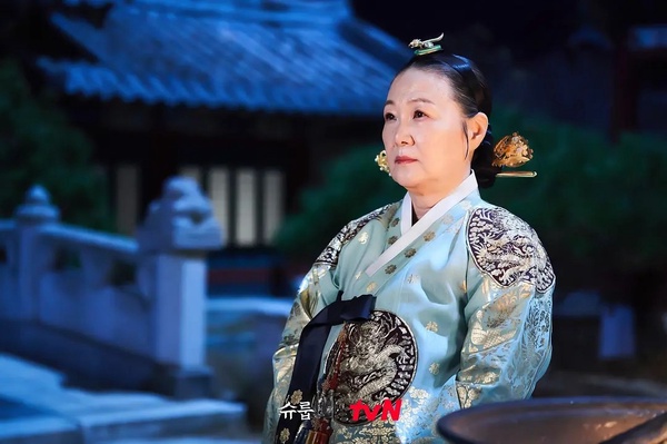 韓劇「媽媽專業戶」!《車貞淑醫生》婆婆演過玄彬&李敏鎬媽,她號稱「韓國最美媽媽」