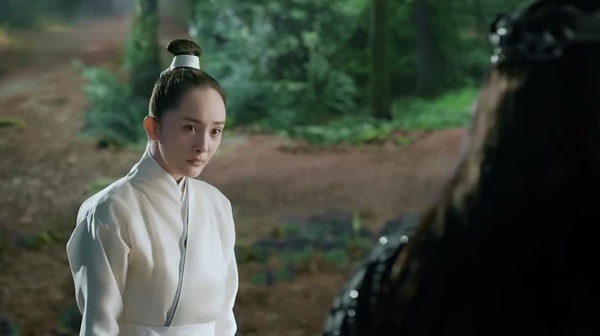 古裝仙俠劇8位美女師妹！《護心》周也明豔，趙麗穎甜，楊冪髮型被吐嘈，迪麗熱巴更雷