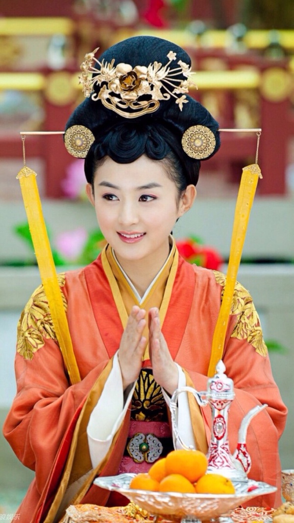 于正力捧10位陸劇明星!一部劇捧出楊冪趙麗穎,八年捧出白鹿,六部古裝劇捧不紅袁姍姍