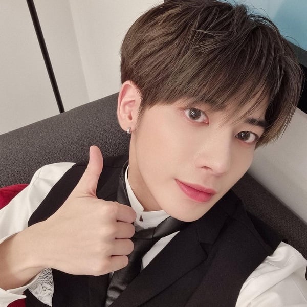 日票選K-pop「最帥男星」!尹凈漢第6,車銀優只有第3,BTS田柾國登第2,冠軍真的帥!