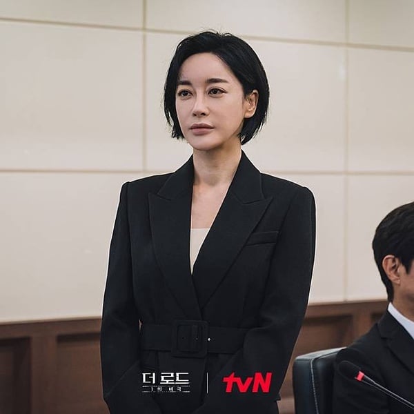 日票選「50代最美韓劇女演員」TOP10!全道嬿僅第9,金憓秀登第3,冠軍和20年前零差別