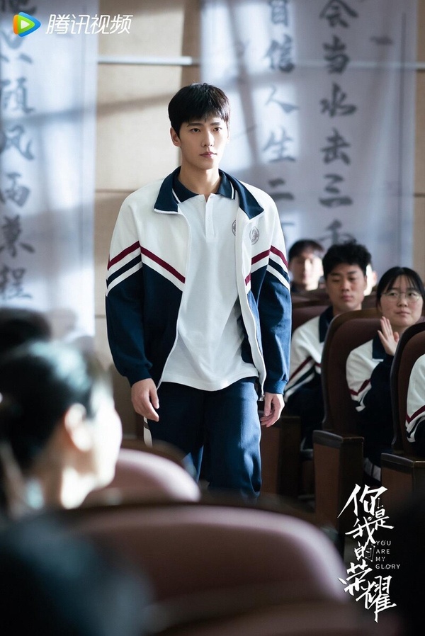10位曾是「校草」的陸劇男星!侯明昊是學霸男神,肖戰、張凌赫都上榜,他受封國民校草